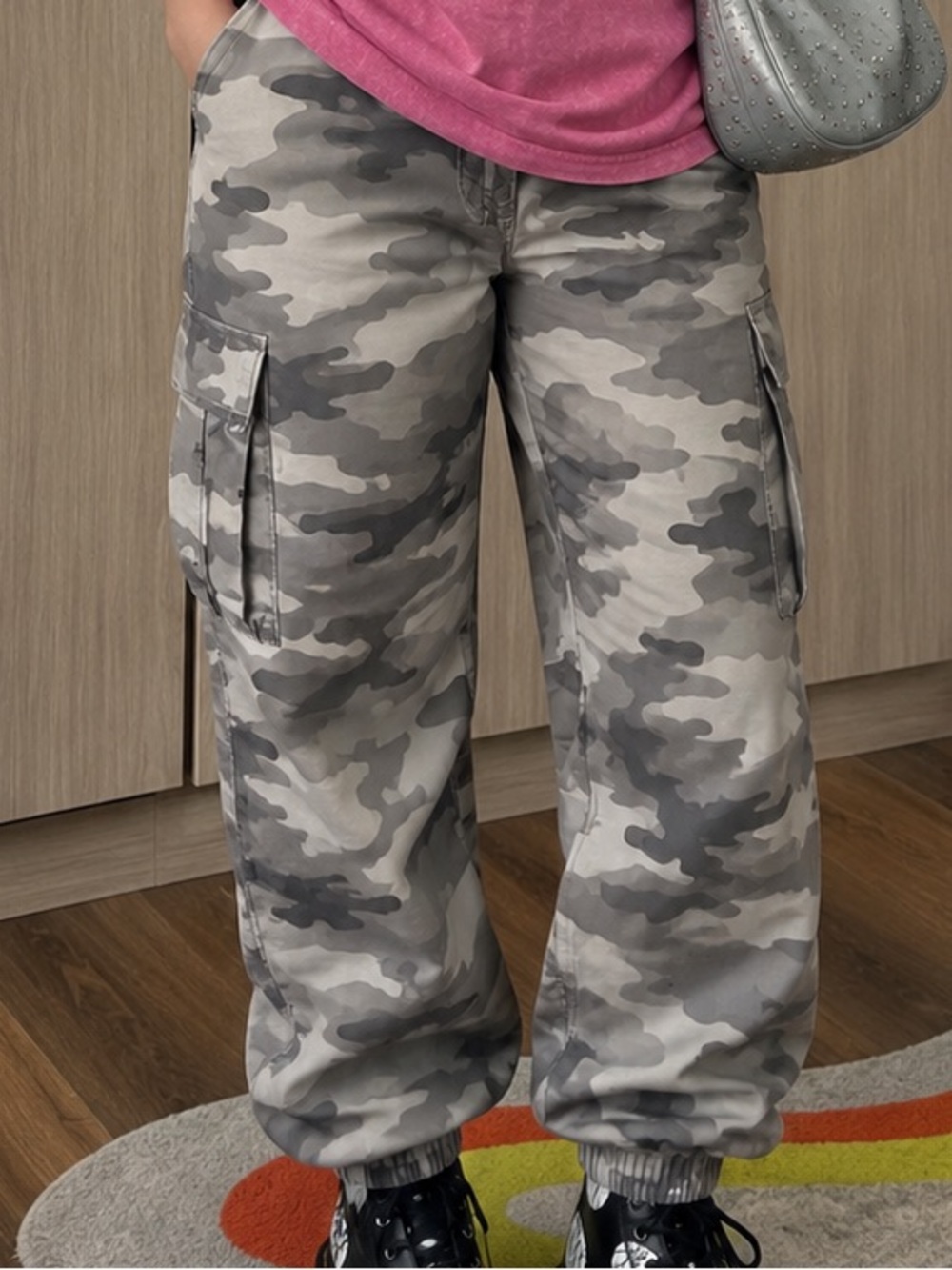 American Eagle Outfitters Gray Camo Cargo Joggers